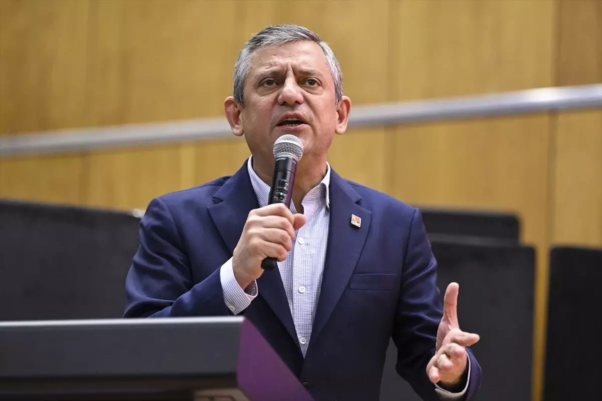 CHP\'den Emekli Maaşları İçin Tarihi Oylama