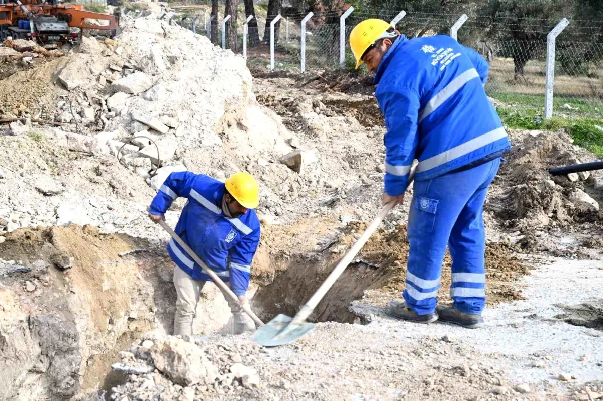 Davutlar Mahallesi\'nin altyapısı Aydın Büyükşehir Belediyesi\'nin çalışmaları ile güçleniyor
