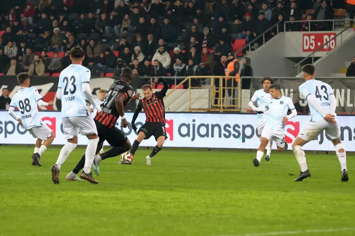 Çorum FK, Adana Demirspor\'u 4-1 Yendi