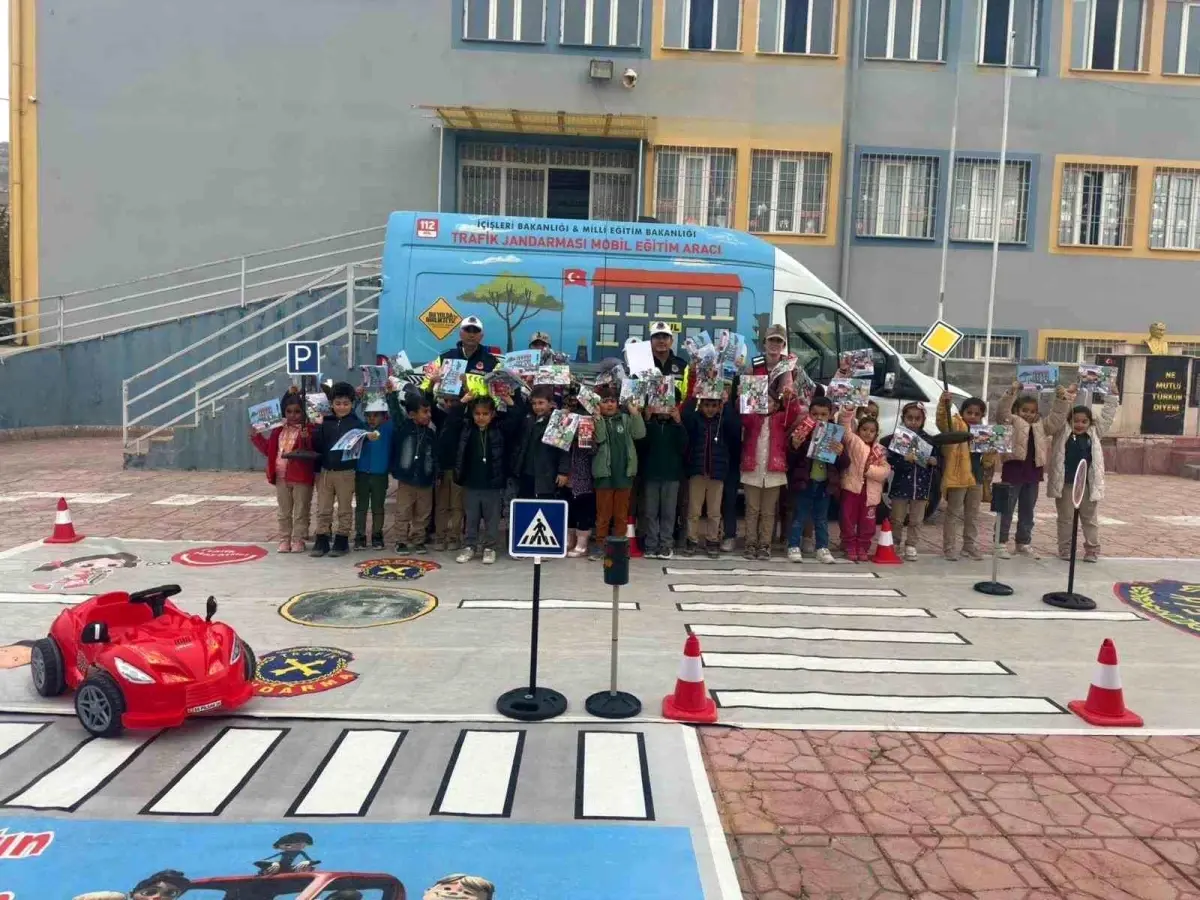 Gaziantep\'te Öğrencilere Trafik Eğitimi