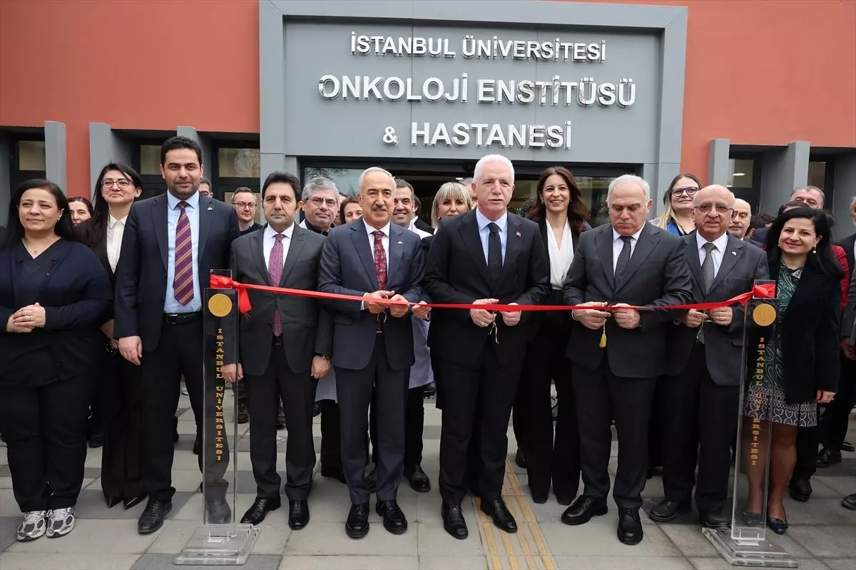 İÜ Onkoloji Enstitüsü ve Hastanesinin ek blokları ve modernize edilen klinikleri açıldı