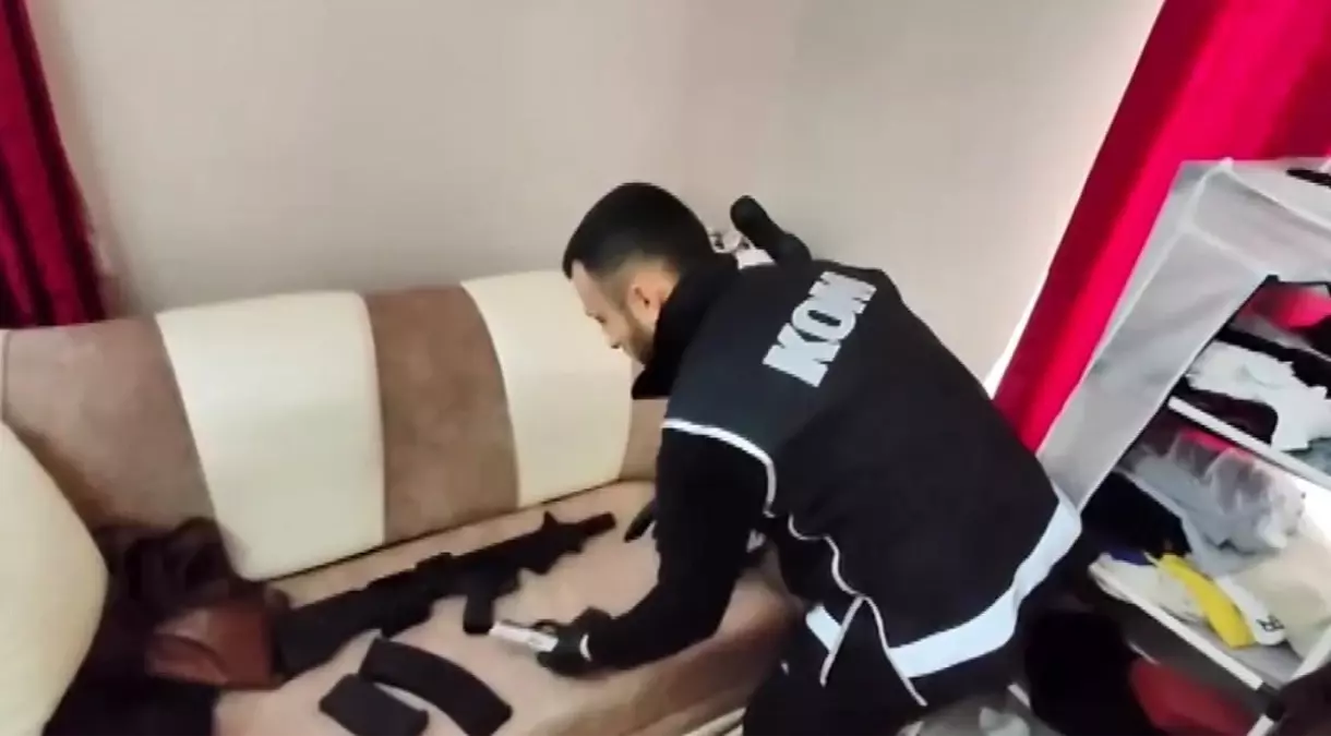 Kars\'ta Silah Ticareti Operasyonu