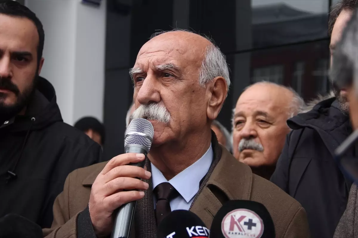 Alevi Derneklerinden CHP\'ye Tepki