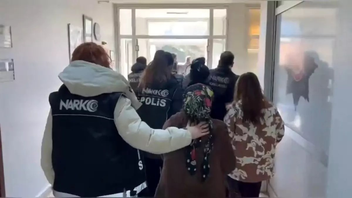 Kırklareli\'nde Uyuşturucu Operasyonu: 5 Tutuklama