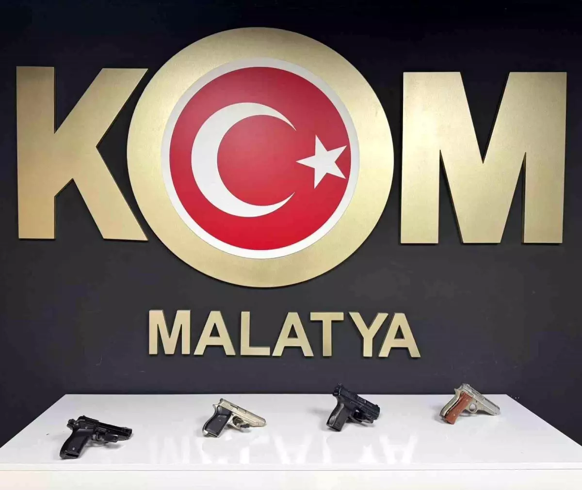 Malatya\'da Ruhsatsız Silah Operasyonu