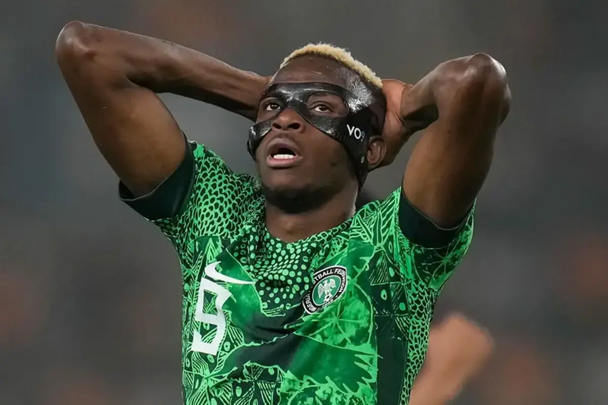Osimhen Nijerya\'yı karıştırdı! Tepkiler çığ gibi