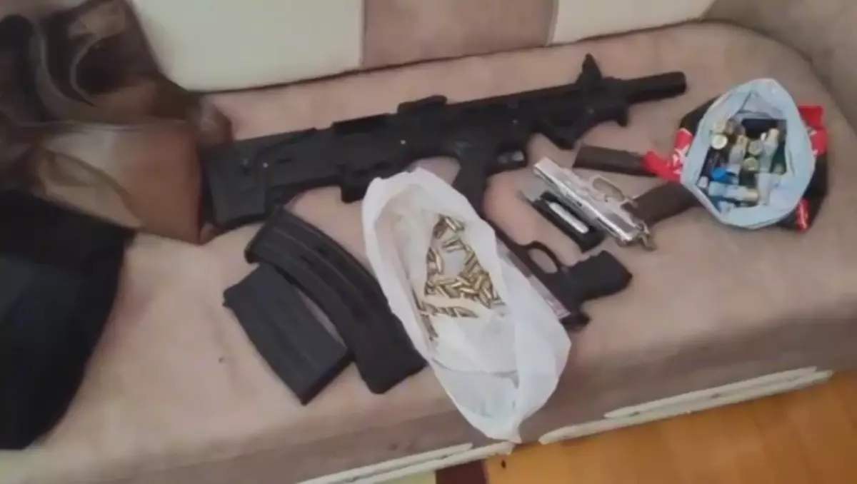 Kars\'ta Silah Ticareti Operasyonu: 8 Gözaltı