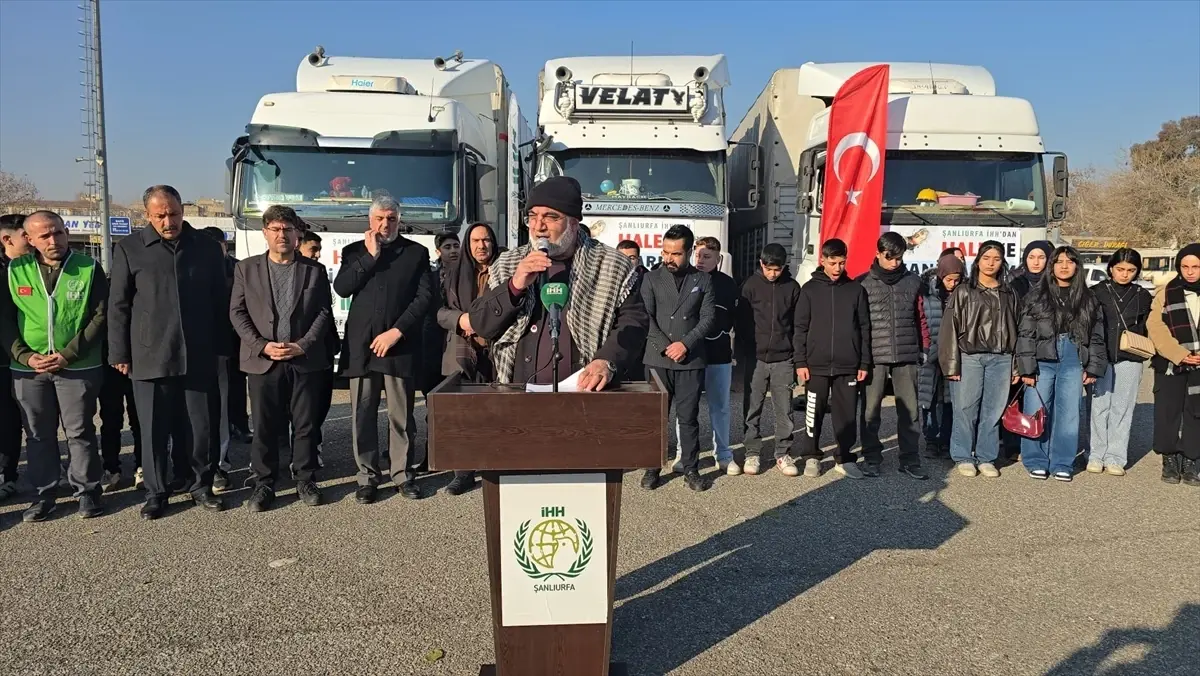 Şanlıurfa\'dan Suriye\'ye Yardım Tırları Gönderildi