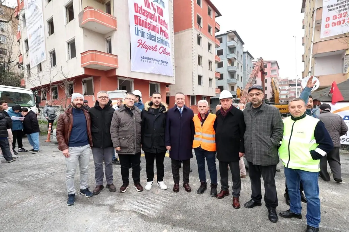 Sultangazi\'de ilk yüzde 100 Uzlaşmalı Kentsel Dönüşüm Projesi başladı