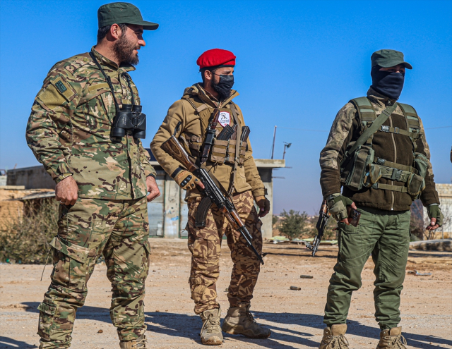 Suriye ordusu, Deyr Hafir'de operasyona başlıyor