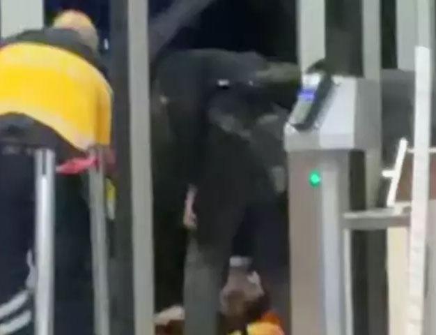 Uyuşturucu soruşturmasında gözaltına alınan Nazlıcan Taşkın, savcılığın talebini duyunca baygınlık geçirdi