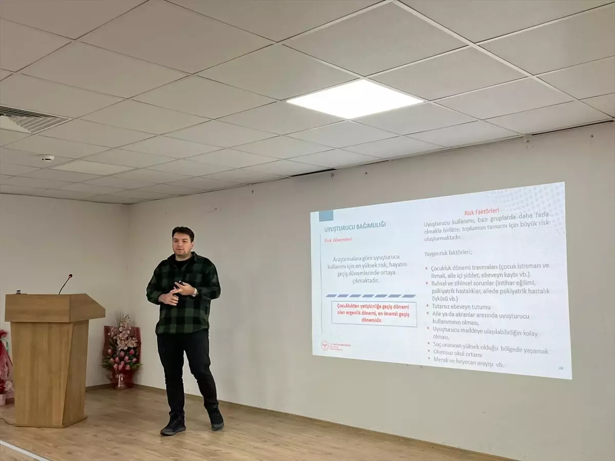 Ladik\'te Bağımlılıkla Mücadele Semineri