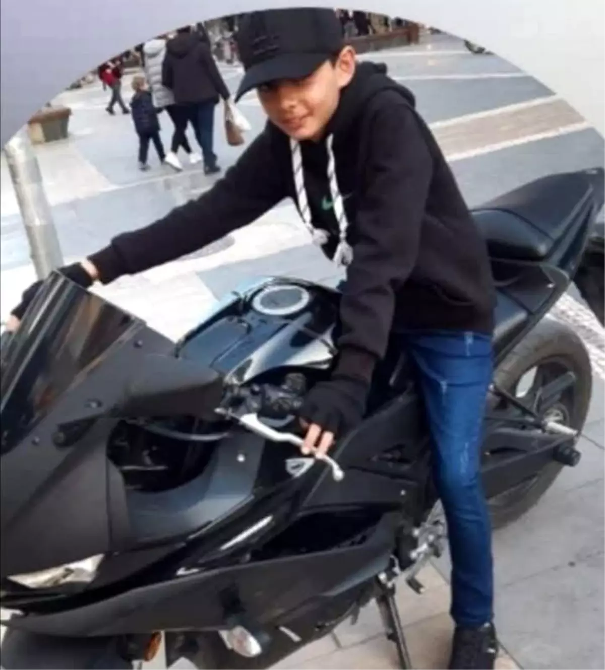 Tarsus\'ta Bisikletli Genç Trafik Kazasında Hayatını Kaybetti