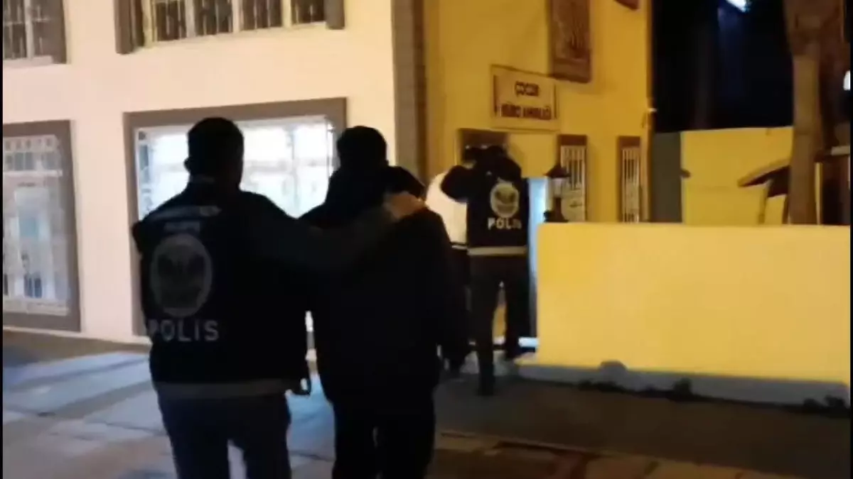 Arnavutköy\'de Silahlı Saldırı: 3 Gözaltı