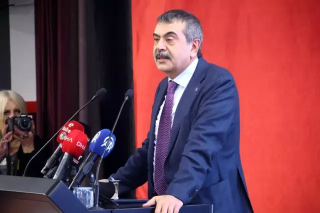Bakan Tekin'den muhalefeti küplere bindirecek 'Fuhuş' çıkışı