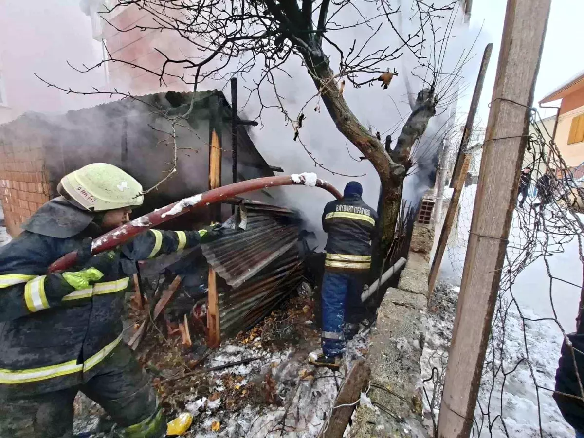 Bayburt\'ta Depo Yangını