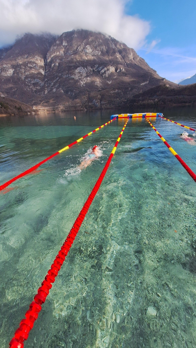 Bengisu Avcı, buz yüzmede Türkiye rekoru kırdı