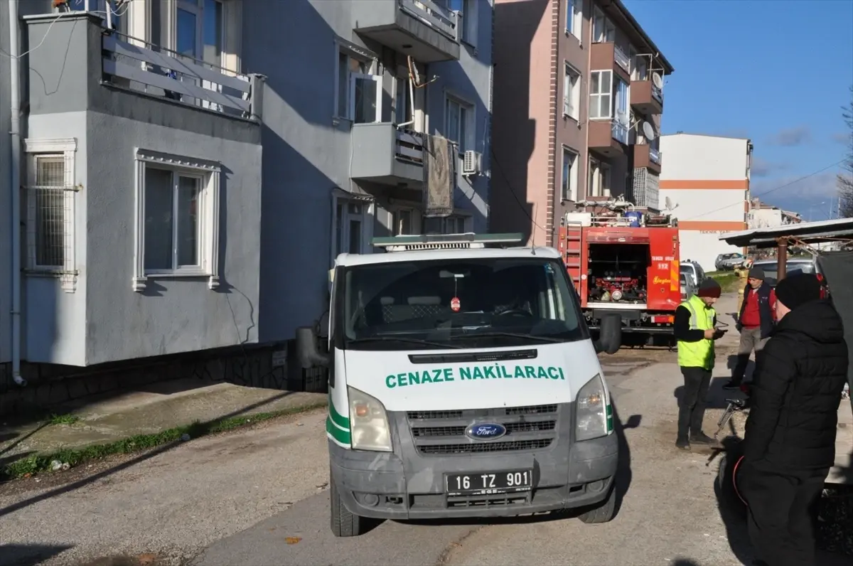Karacabey\'de Yangın: 1 Ölü