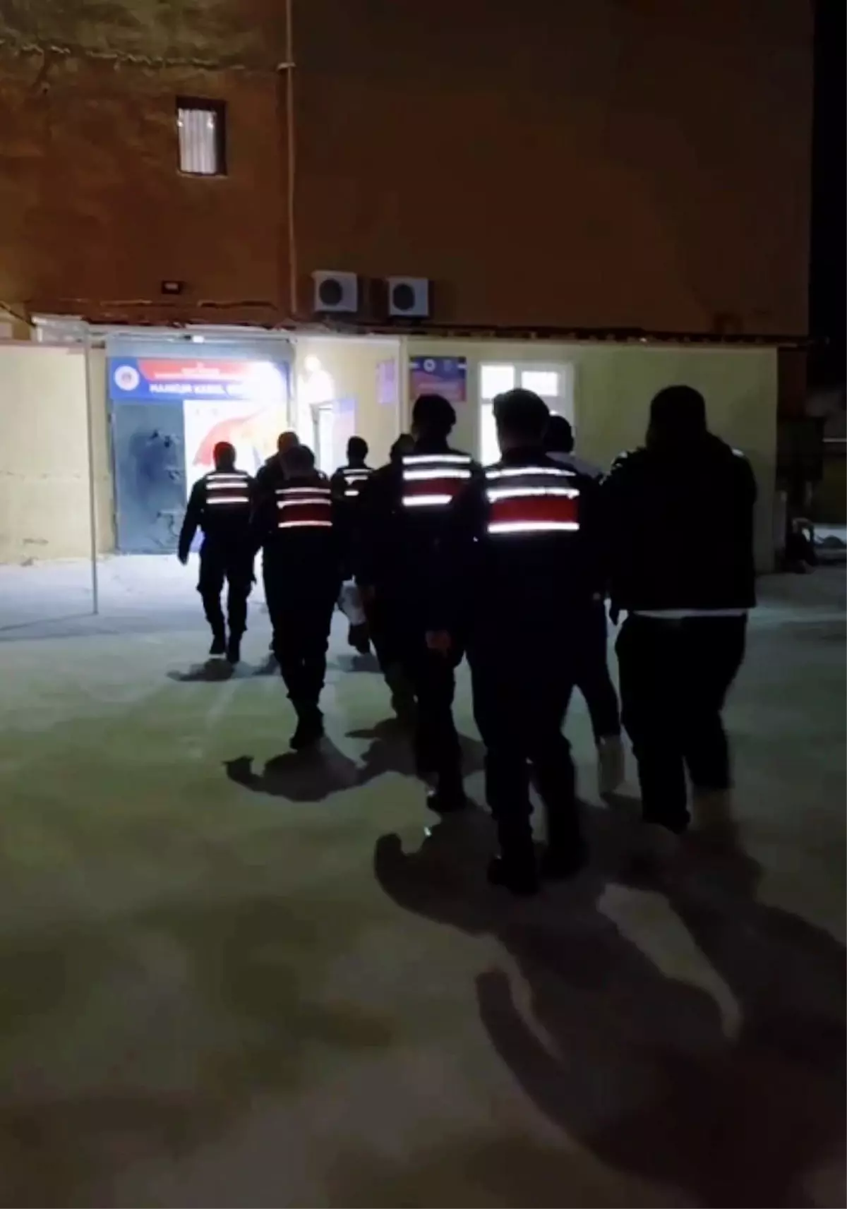 Çanakkale\'de Kaçak Göçmen Operasyonu