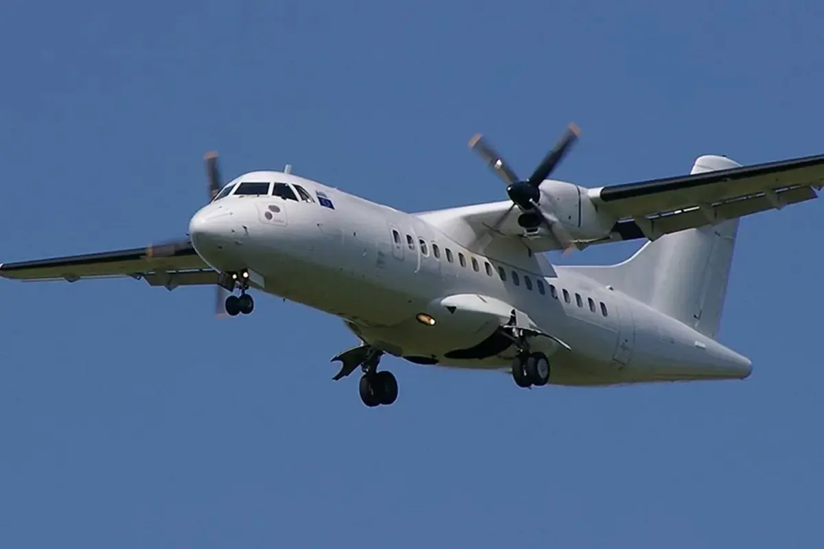 Endonezya\'da 10 kişinin bulunduğu uçakla irtibat kesildi