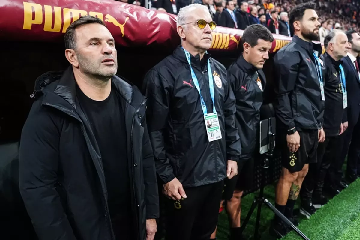 Galatasaray\'ın yedek kulübesi isyan çıkardı