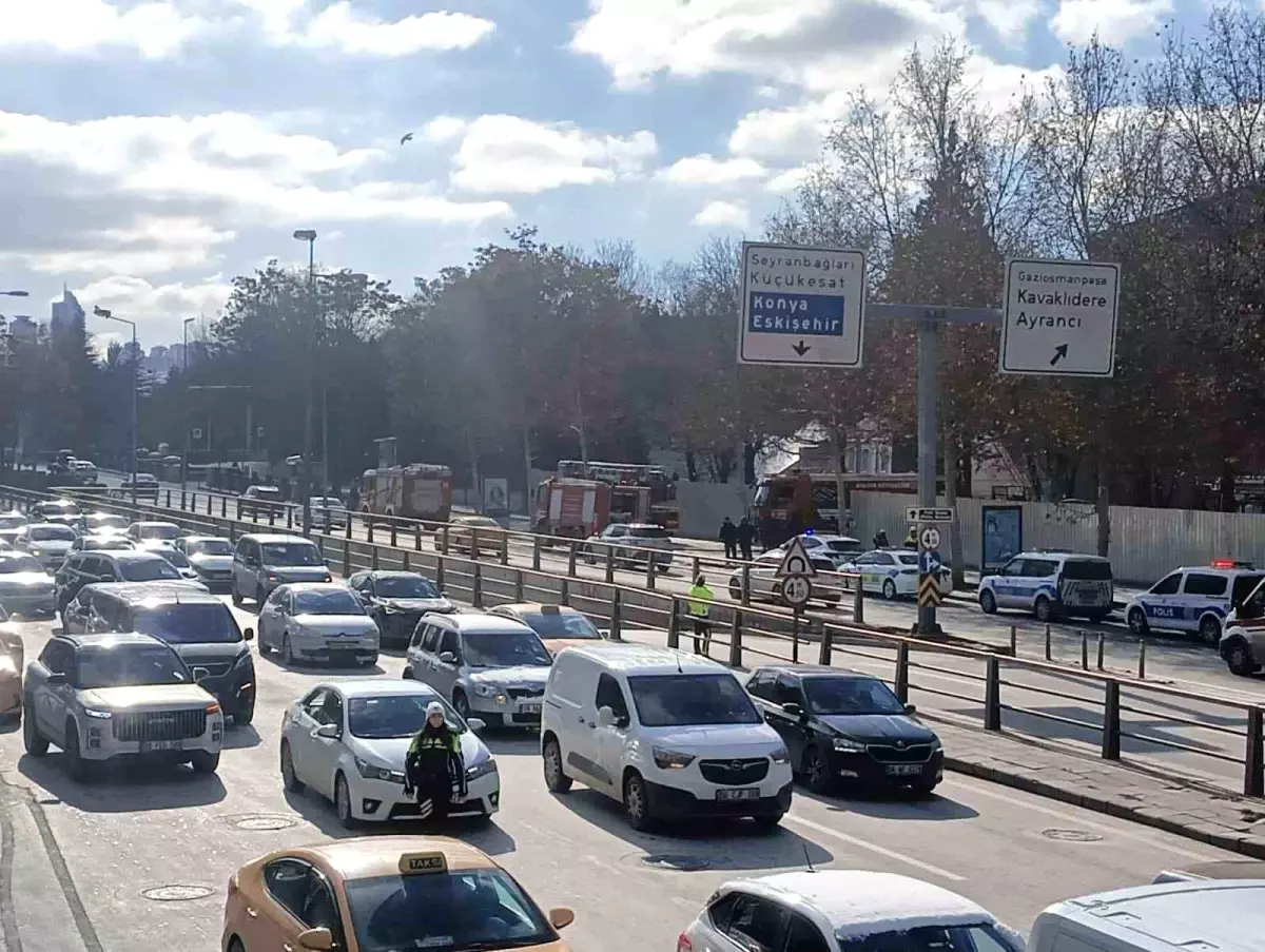 Ankara\'da İçişleri Bakanlığı\'nda Yangın