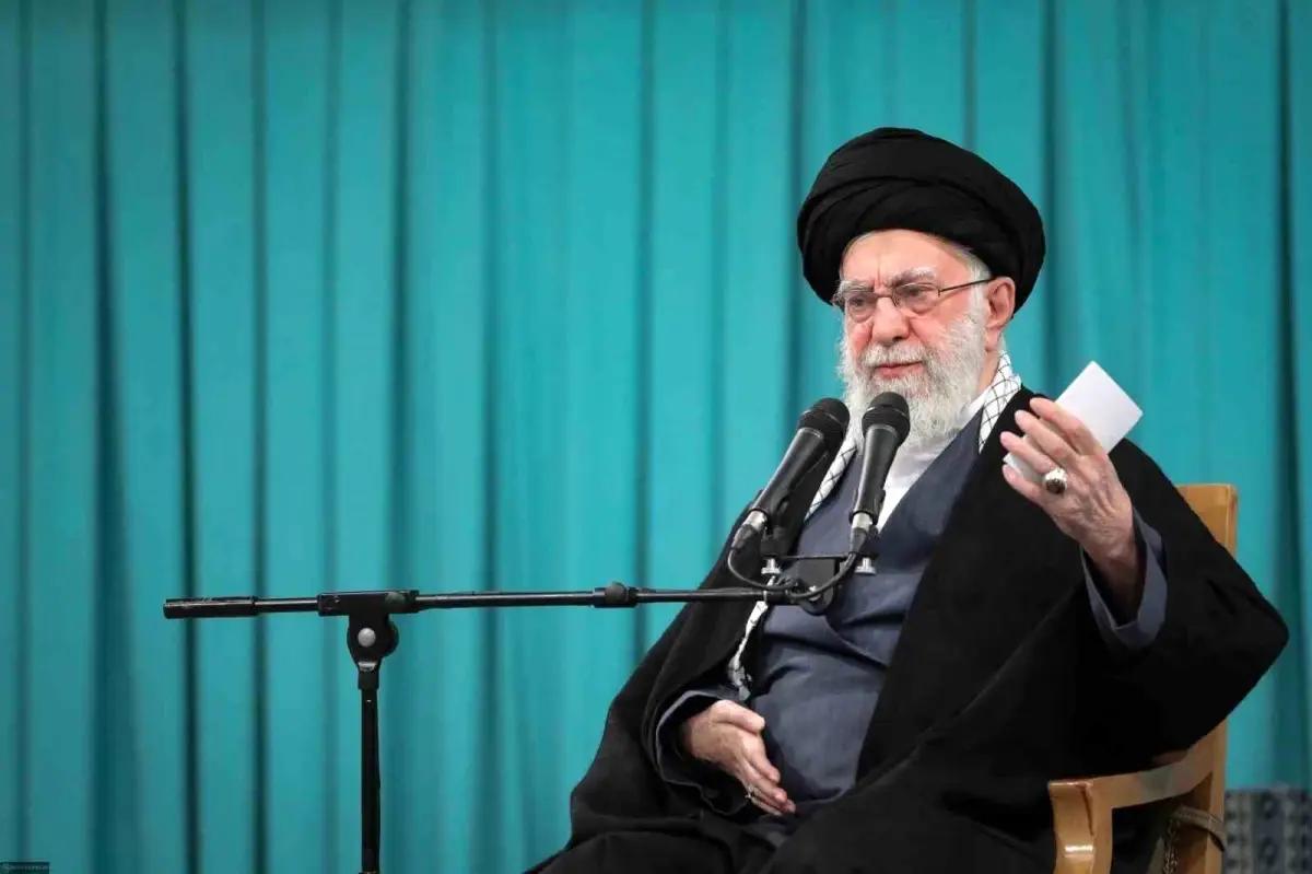 Hamaney ilk kez kabul etti: Protestolarda binlerce kişi hayatını kaybetti