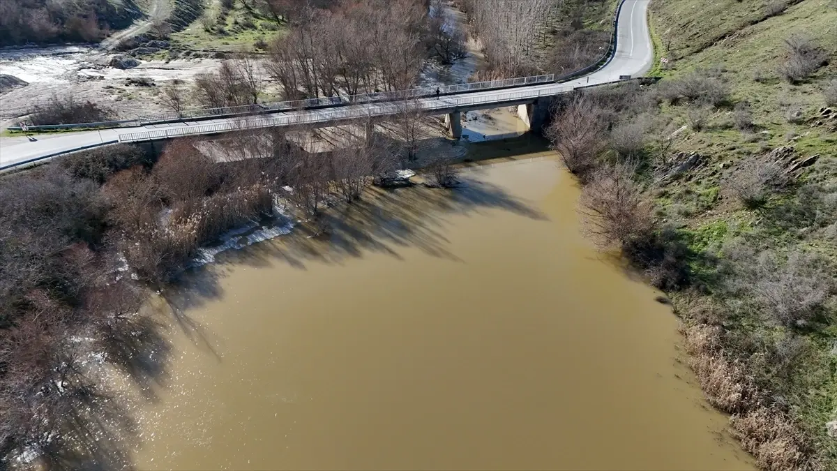 Teke Deresi Yağışlarla Canlandı