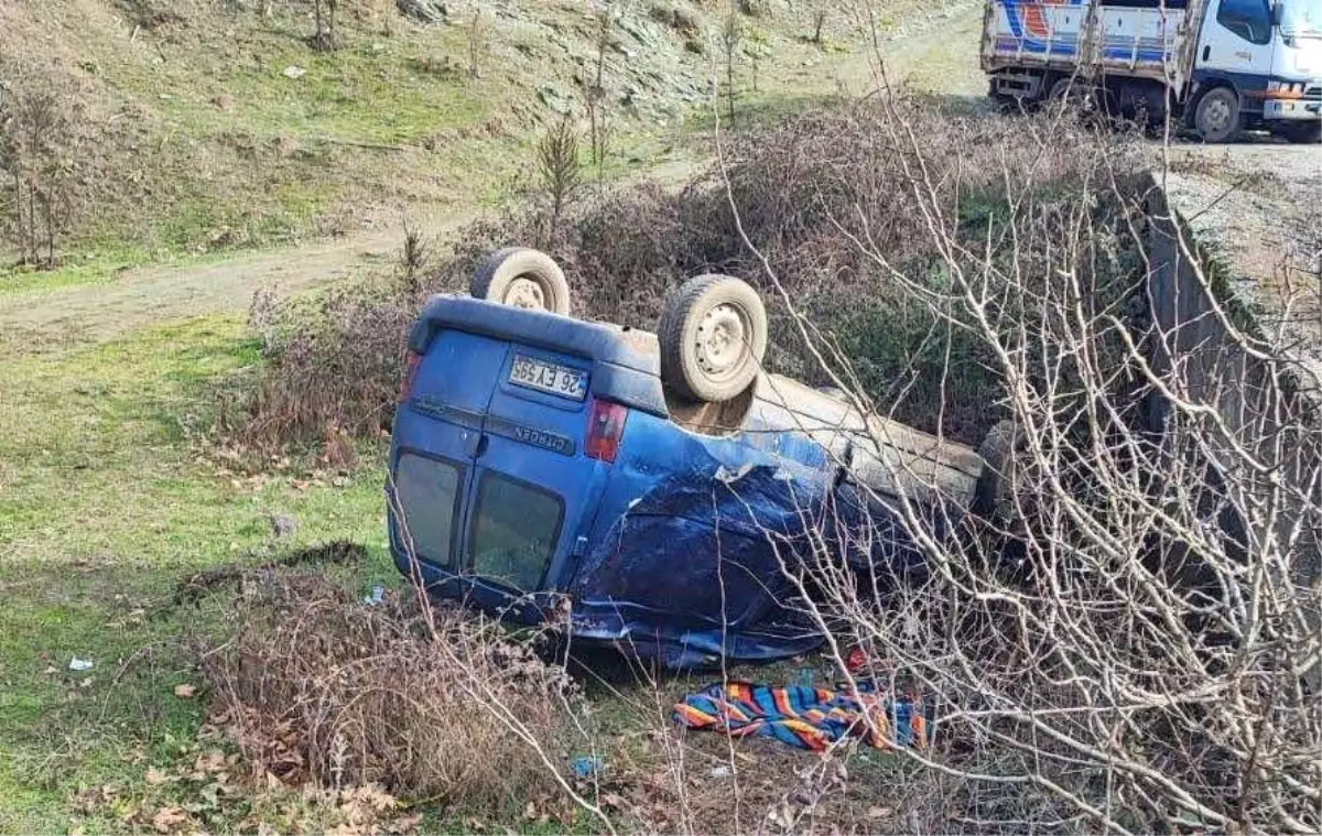 Bilecik\'te Trafik Kazası: Araç Köprüden Uçtu