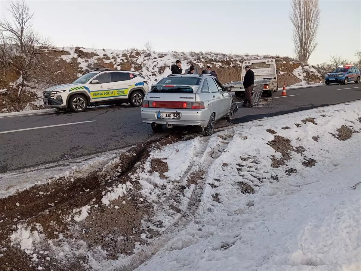 Gülşehir\'de Otomobil Kazası: 2 Yaralı
