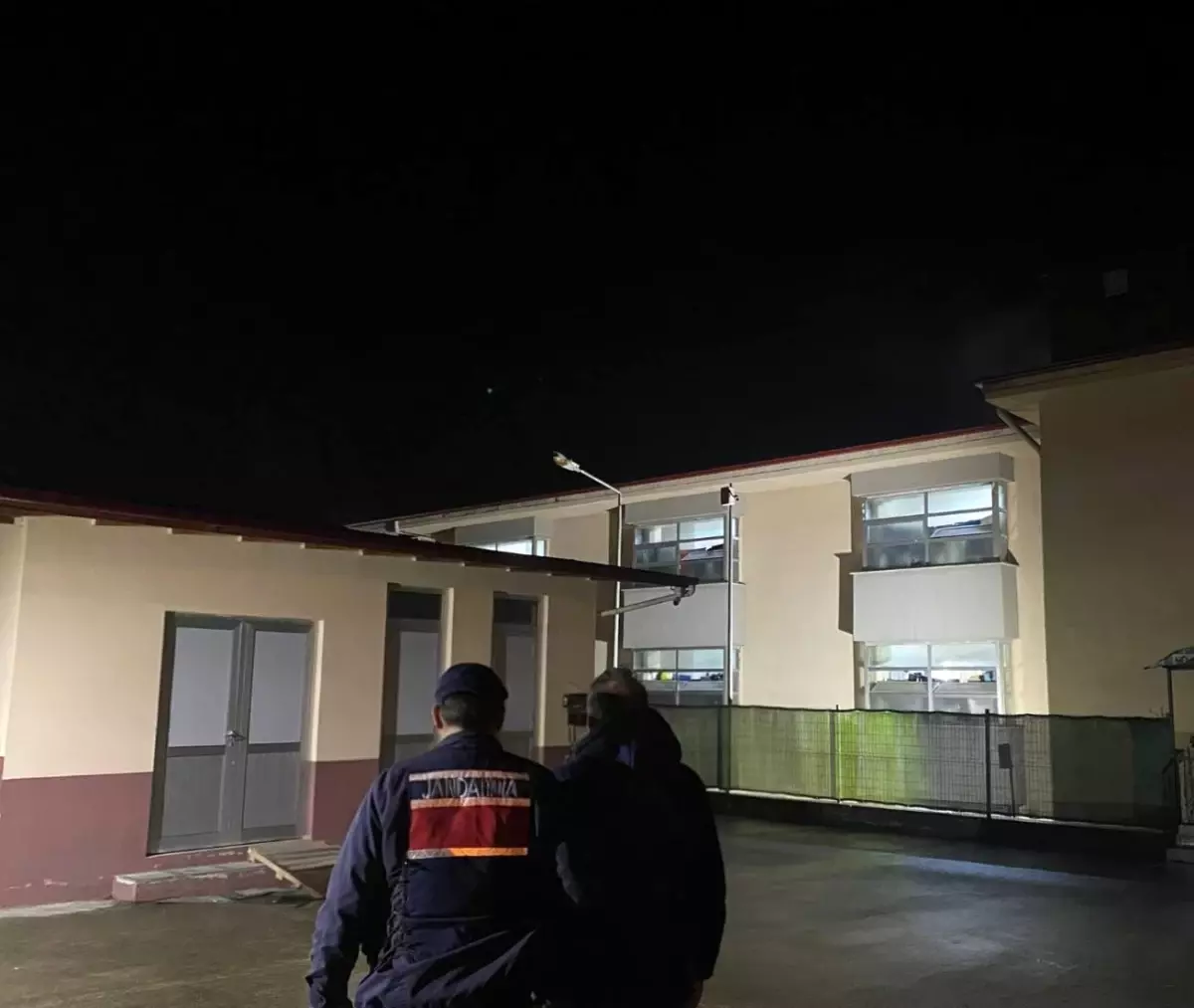 Rize\'de Uyuşturucu ve Cebir Suçluları Yakalandı