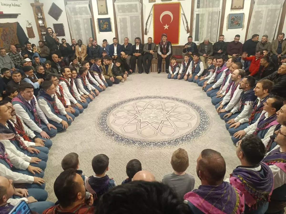 Sandıklı\'da Yaren Geceleri Geleneği Yaşatılıyor