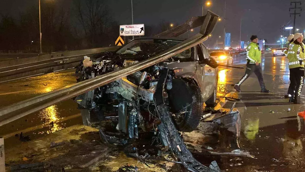 Kocaeli\'de Ters Yönden Giriş Kaza Yol Açtı