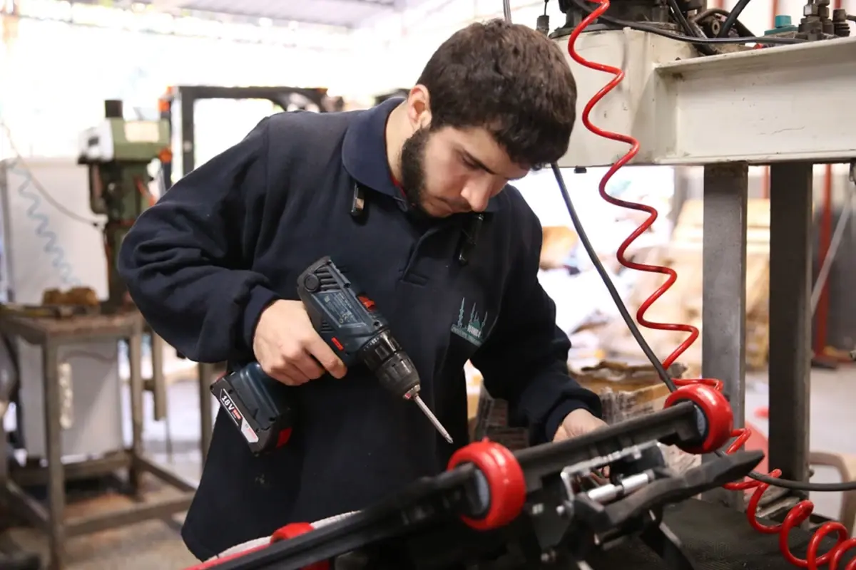 Hatay\'da üretiliyor, 50 ülkeye satılıyor! Vidasına kadar yerli