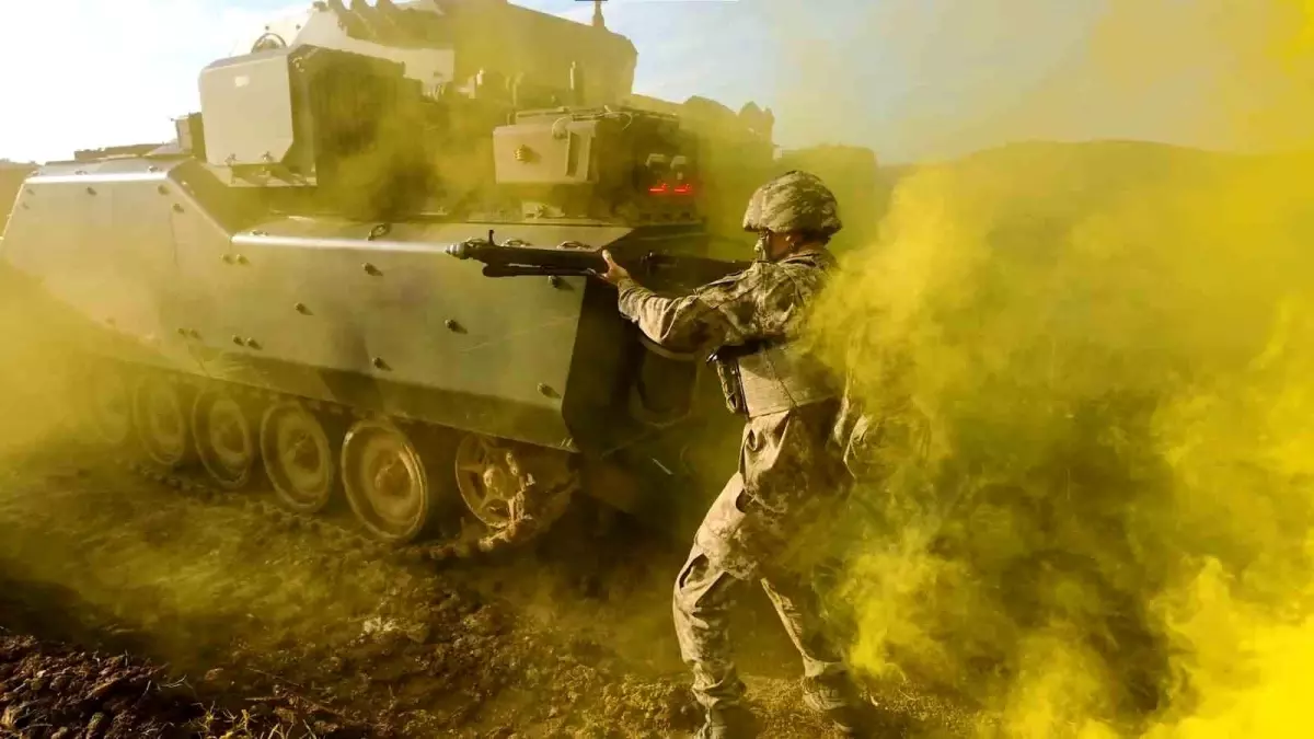 Piyade Okulu\'nda Zorlu Eğitim Süreci