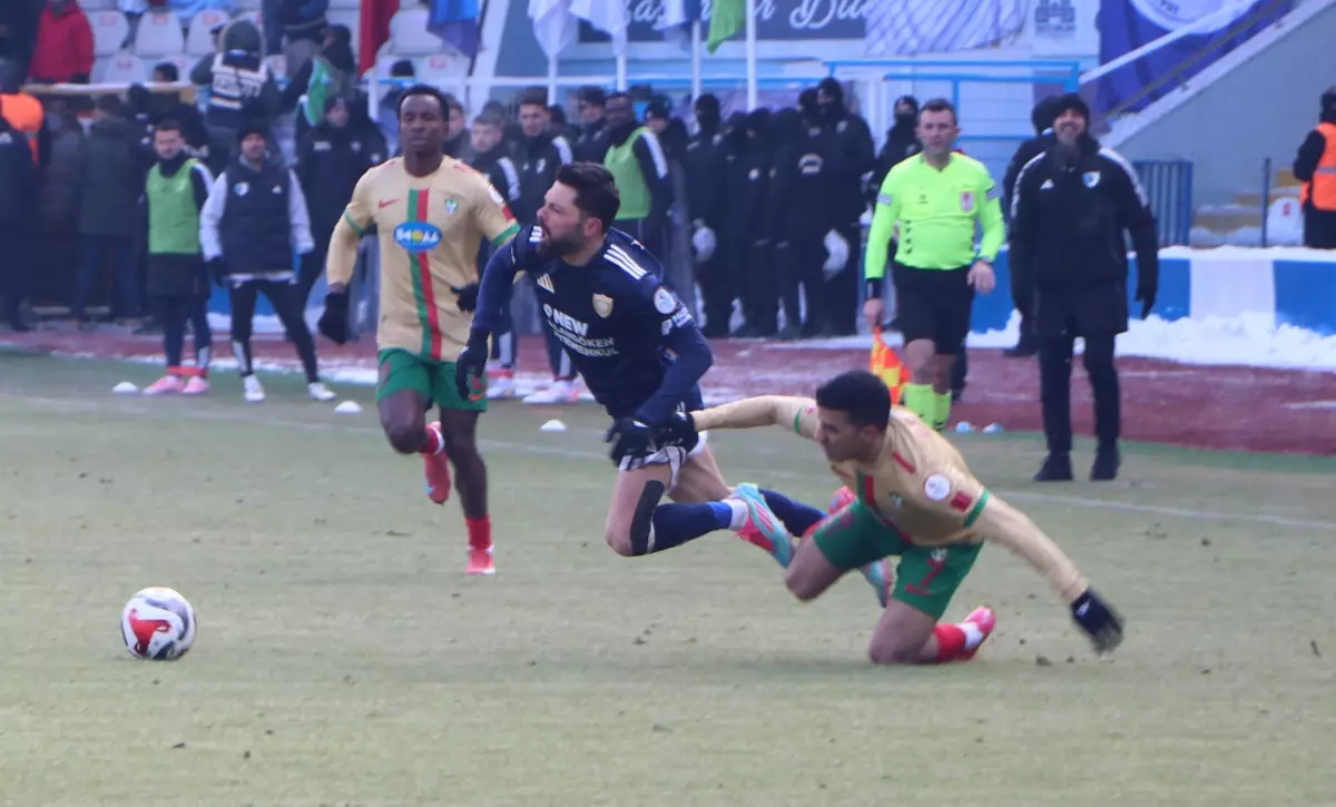 Erzurumspor, Amedspor\'u 2-0 Mağlup Etti