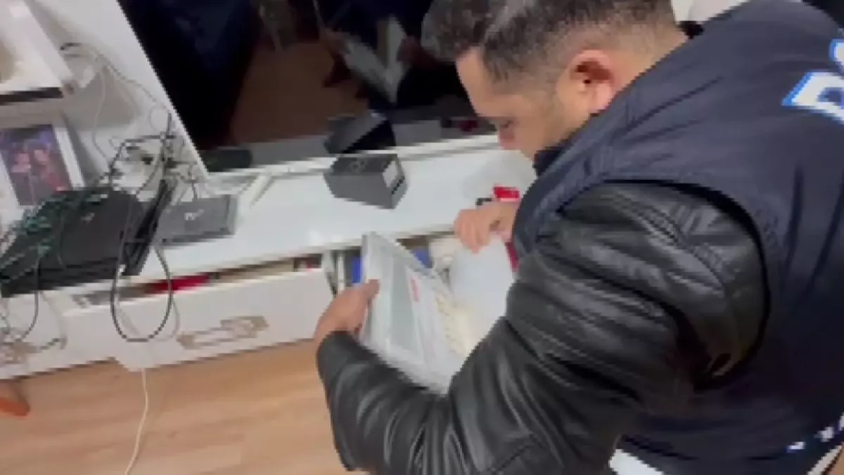 Sahte Çekle 20 Milyon Lira Dolandırıldılar