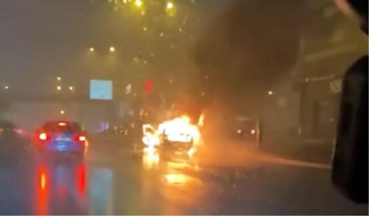 Avcılar\'da LPG\'li Araç Yangını