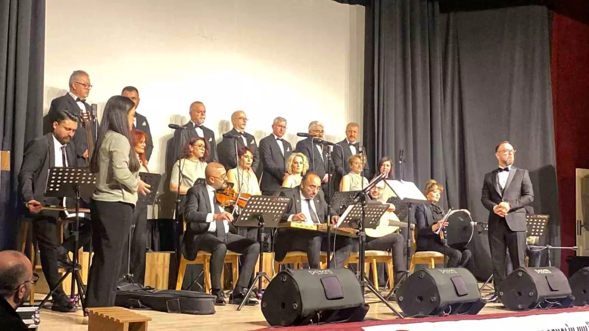 Bandırma\'da Unutulmaz Türk Sanat Müziği Gecesi