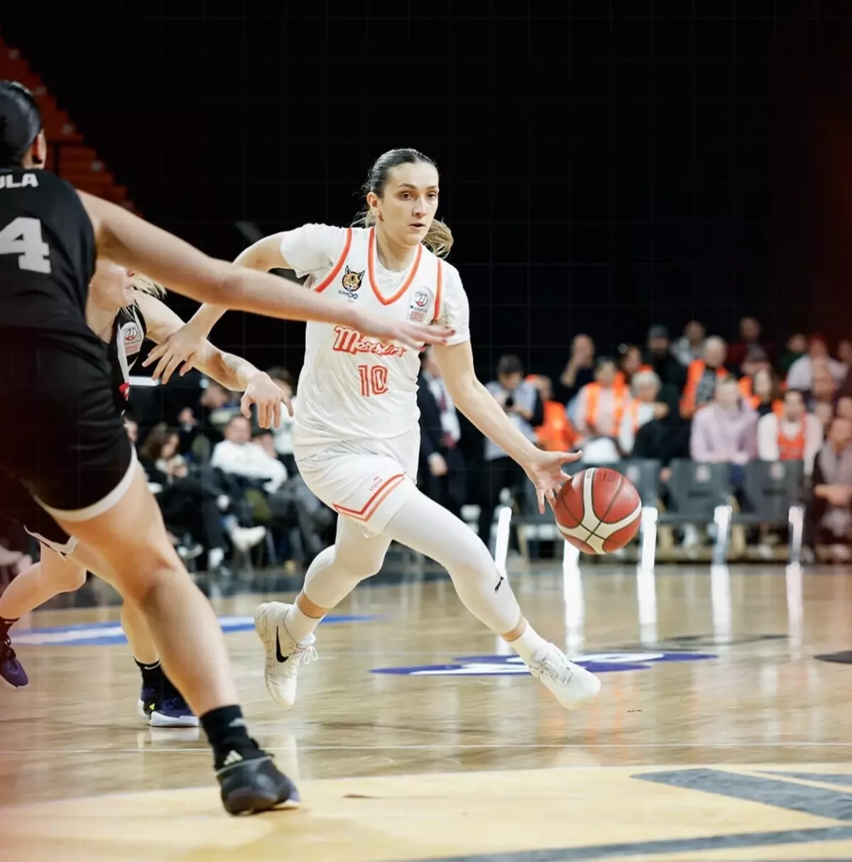 ÇBK Mersin Beşiktaş\'ı Farklı Yendi