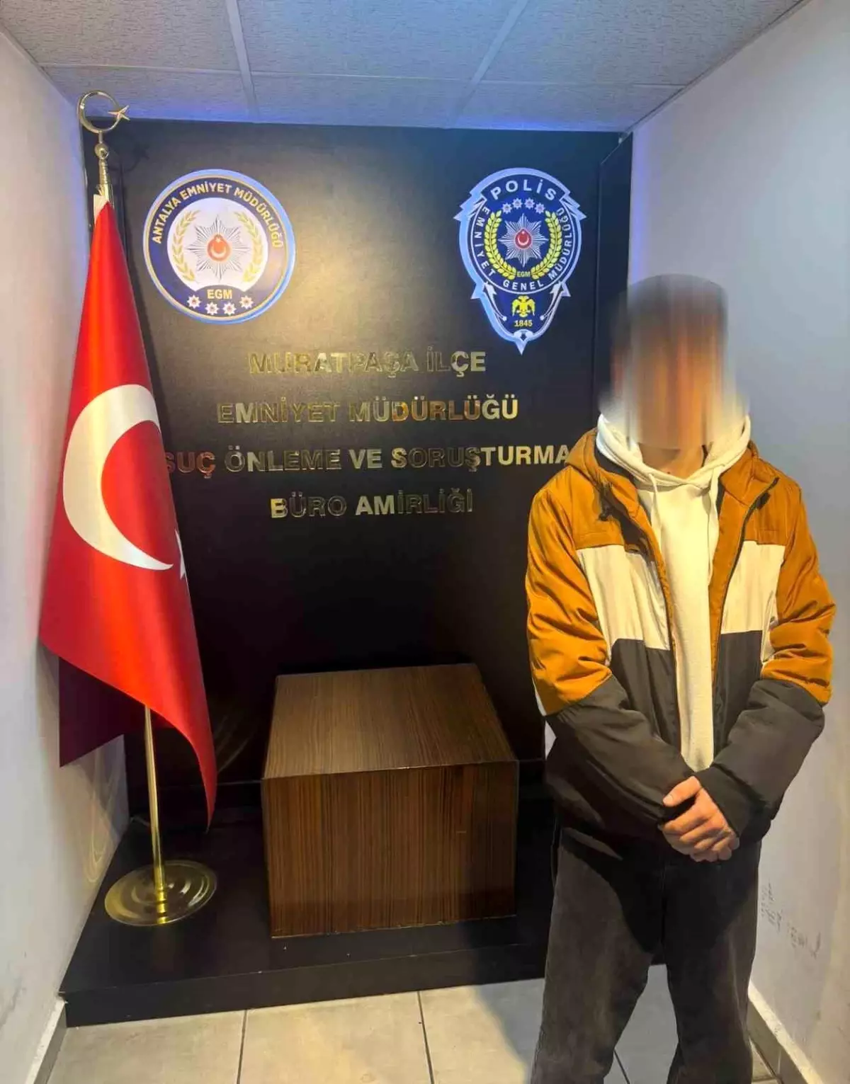 Antalya\'da Bisikletli Gence Saldırı