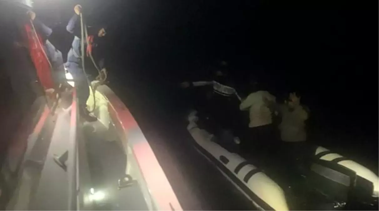 Çanakkale\'de 8 Kaçak Göçmen Kurtarıldı
