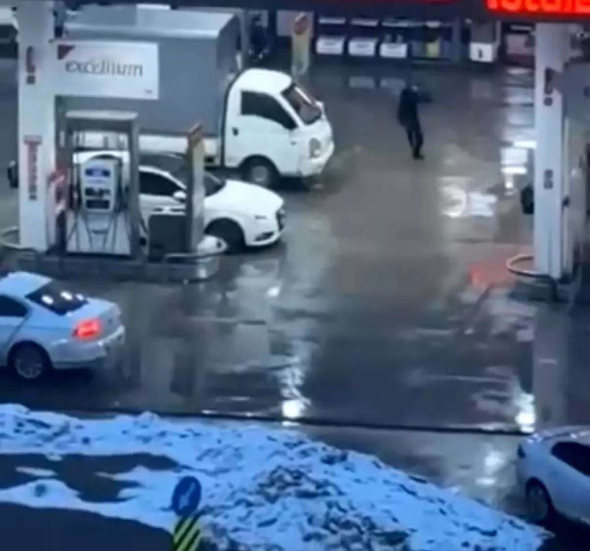 Diyarbakır\'da Silahlı Kavga: 1 Yaralı