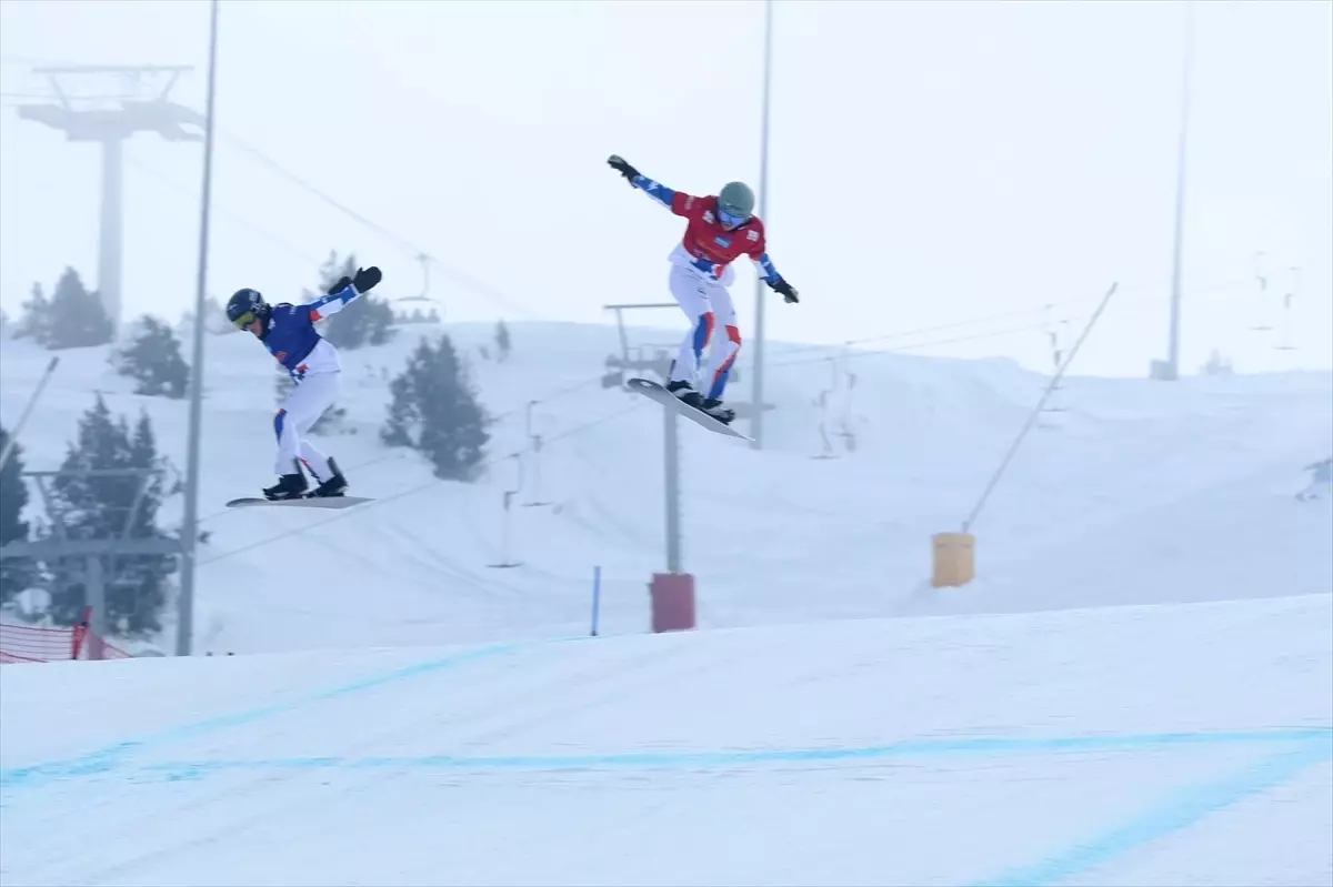 Erzincan\'da Snowboard Cross Avrupa Kupası Tamamlandı