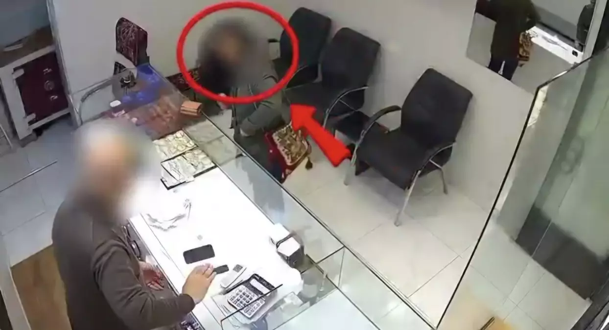 Altya\'da Sahte Altın Operasyonu