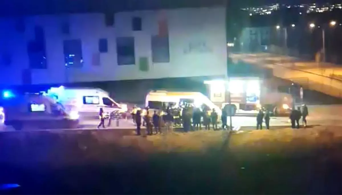 Eskişehir\'de Trafik Kazası: 4 Yaralı