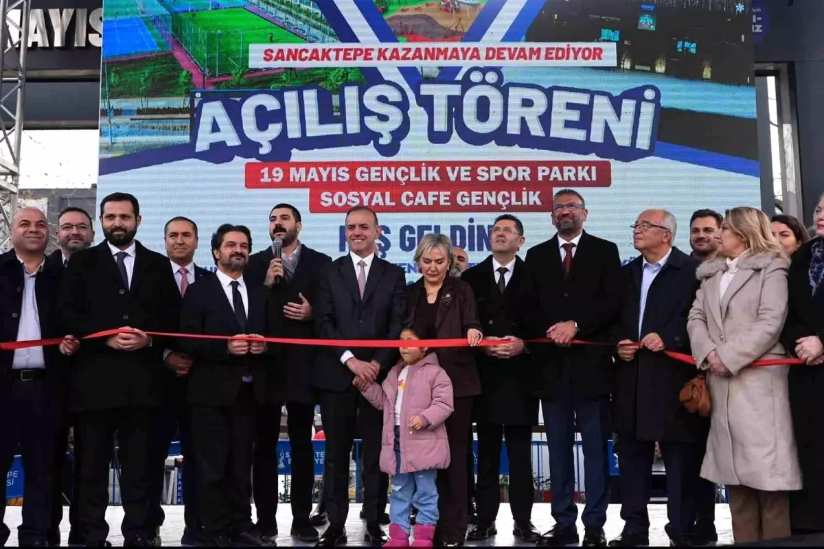 Sancaktepe\'de gençliğe ve spora büyük yatırım: 19 Mayıs Gençlik ve Spor Parkı hizmete açıldı