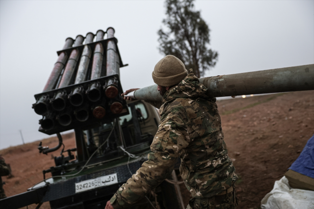 Terör örgütü Tabka'dan çekilirken hapishanedeki esirleri infaz etti