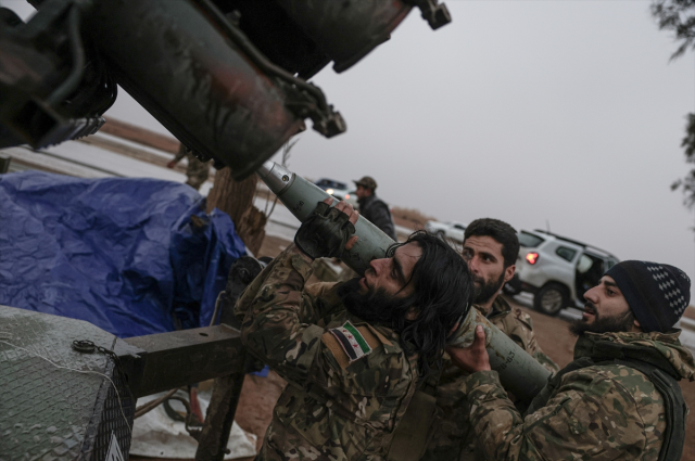 Terör örgütü Tabka'dan çekilirken hapishanedeki esirleri infaz etti