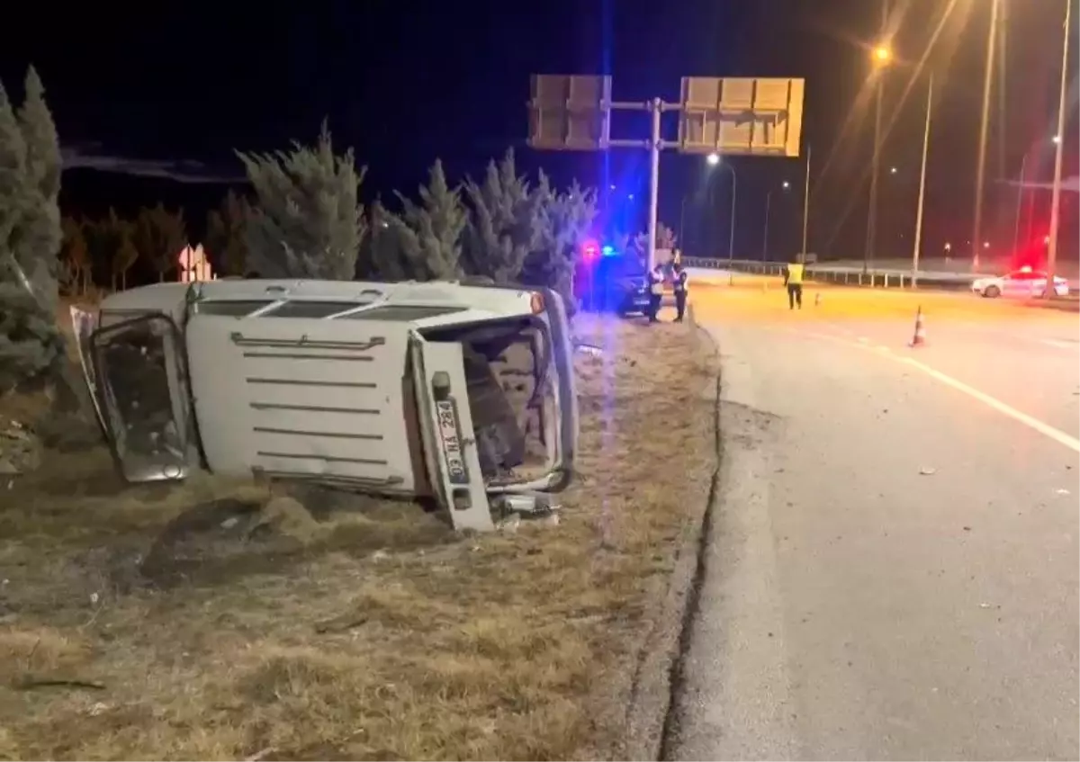 Afyonkarahisar\'da Trafik Kazası: Sürücü Ağır Yaralandı